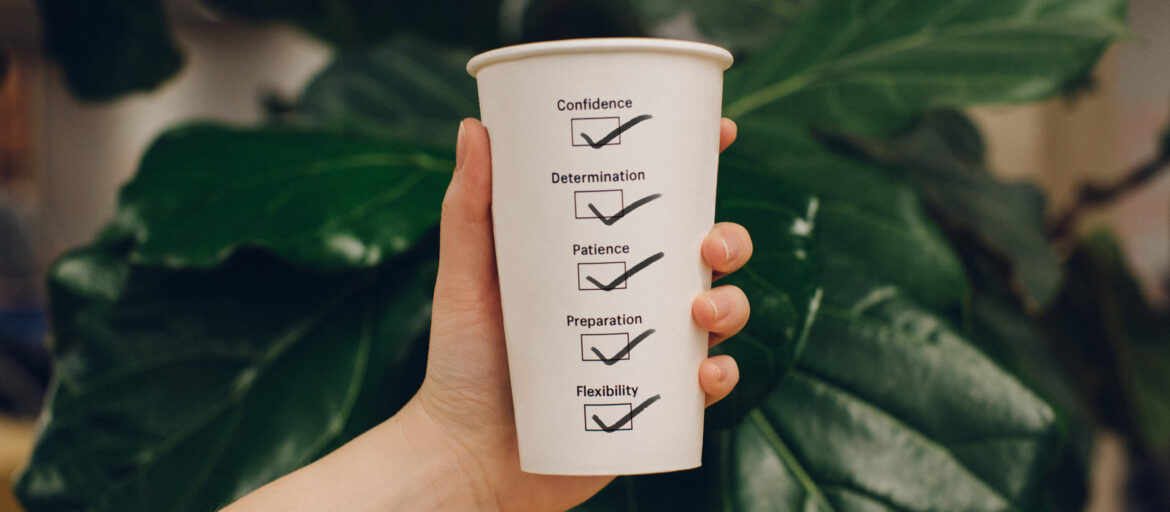 Cup with motivational checklist